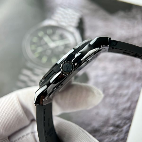 Hublot Classic Fusion Ceramic Replica Watch Carbon Dial JJZ Factory 42mm (10)