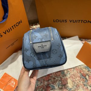 Louis Vuitton LV Dopp Kit Toilet Pouch Monogram Blue Replica Bags Size 28x15x16 (2)