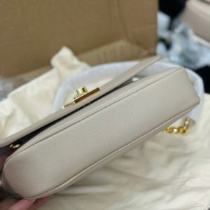 Louis Vuitton LockMe Chain East West Replica Bags Beige Size 23 (2)