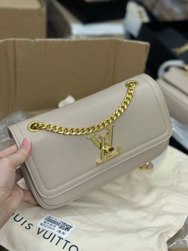 Louis Vuitton LockMe Chain East West Replica Bags Beige Size 23 (2)