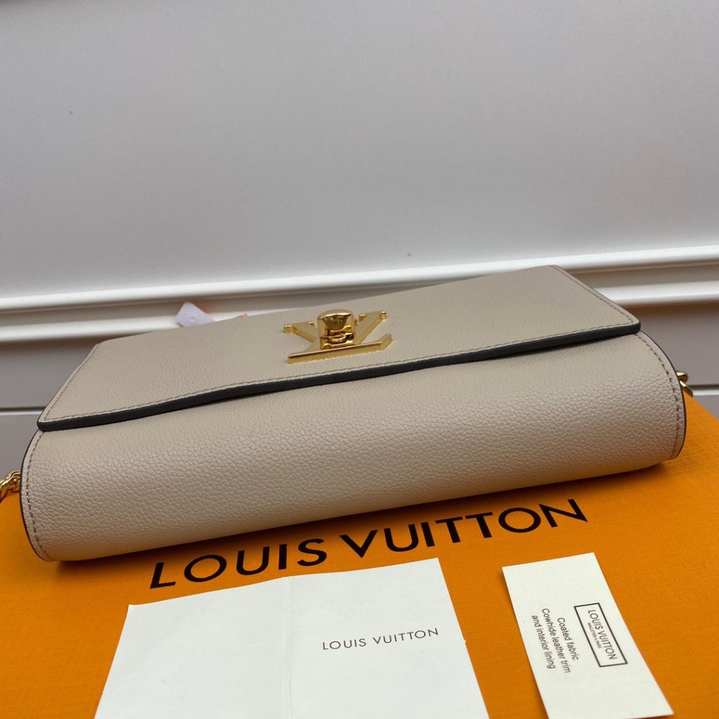 Louis Vuitton LockMe Short Beige Replica Bags Gold Buckle Size 24cm (2)