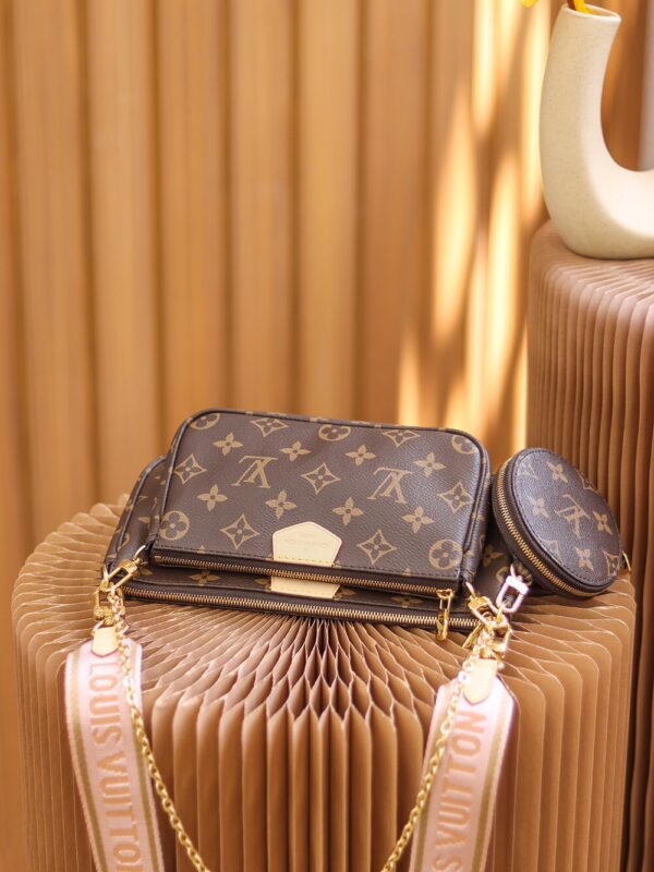 Louis Vuitton Multi Pochette Monogram Replica Bags 24x16x6cm (2)