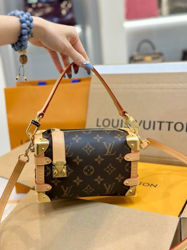 Louis Vuitton Side Truck Monogram Canvas Replica Bags Size 17cm (2)