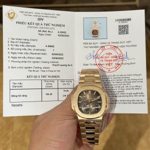 Patek Philippe Nautilus 5712-1R-001 Solid Gold Watch Like Auth 99% 40mm (1)