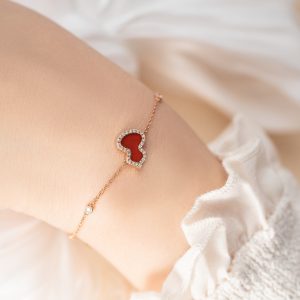 Qeelin Wulu Pearl Inlay Bracelet Custom Natural Diamond Rose Gold 18k (2)