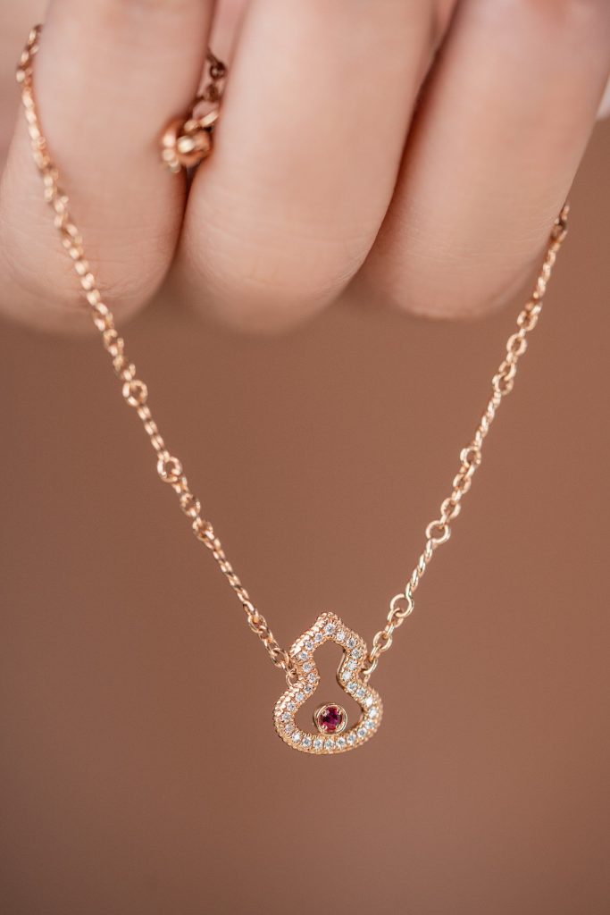 Qeelin Wulu Ruby Women’s Bracelet Custom Natural Diamond Rose Gold 18k (2)
