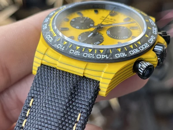 Rolex Replica Watches Daytona Yellow Carbon DIW Factory 40mm (11)