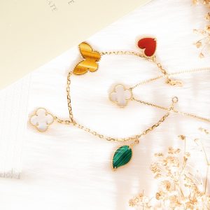Van Cleef & Arpels Lucky Alhambra Bracelet 4 Motifs Gold 18k Custom Jewelry (2)