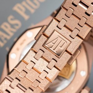 Audemars-Piguet Royal Oak Frosted Gold 15454OR Best Replica Watch 37mm (9)