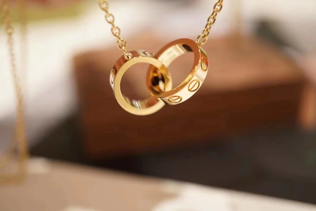 Cartier Love Necklace Custom Diamond Gold 18K (2)