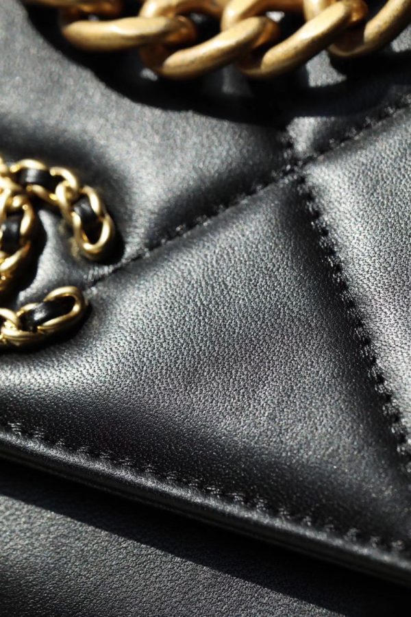 Chanel Woc C19 Womens Black Lambskin Replica Bags 19cm (2)