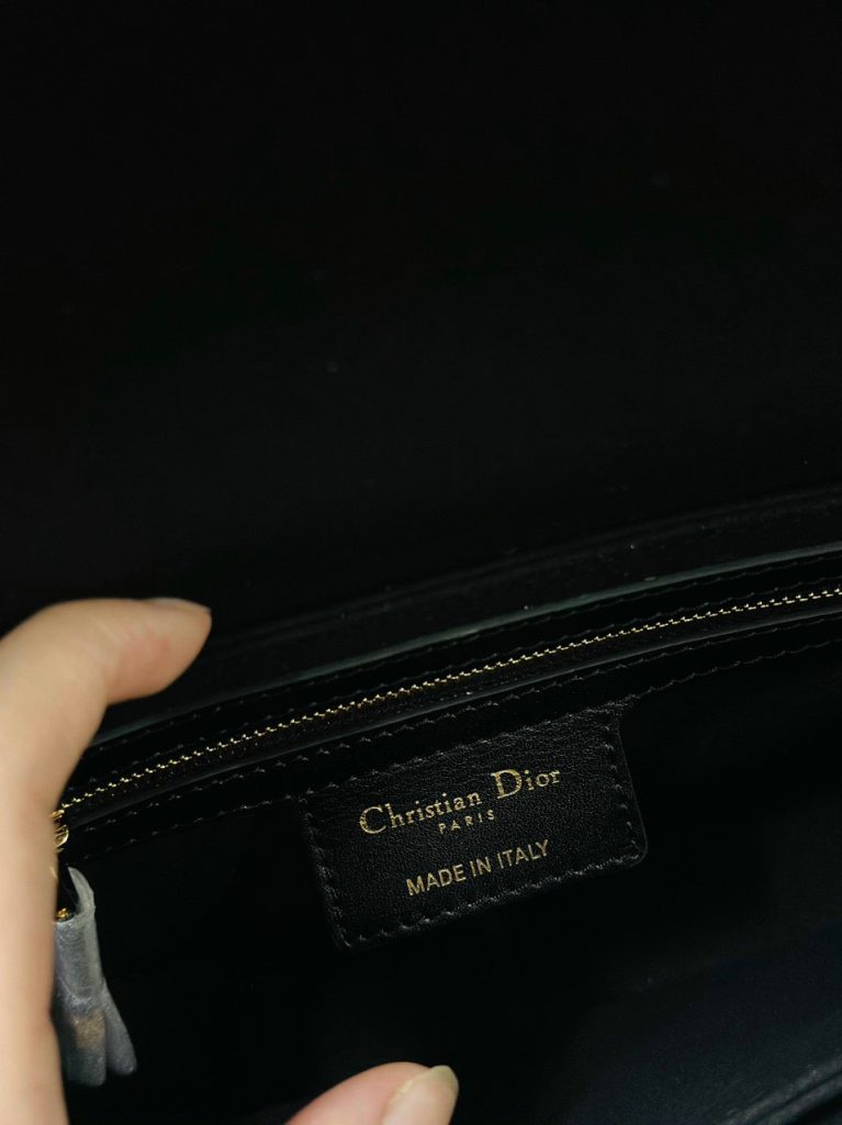 Dior CD Signature Strap Black Replica Bags Size 21x6x12cm (2)