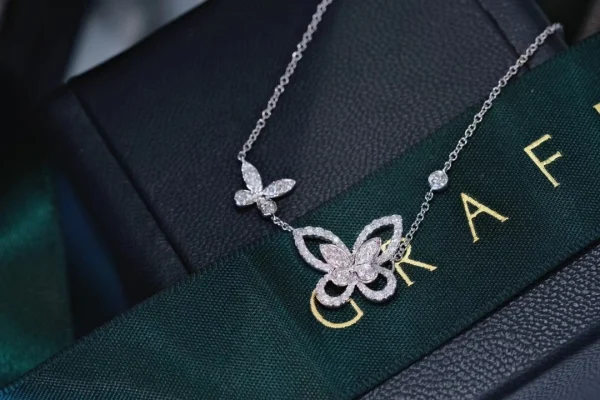 Graff Butterfly Shaped Necklace Custom Diamond 18K White Gold (2)