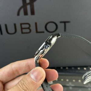Hublot Classic Fusion Titanium Gray Best Replica JJ Factory 2024 38mm (1)
