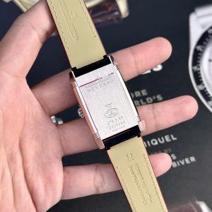 Jaeger LeCoultre Master Reverso Tribute Small Seconds Replica Watch 30x40mm (1)