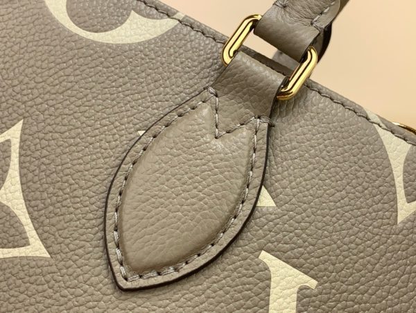 Louis Vuitton LV Onthego Monogram Replica Handbags Size 25x13x10cm (2)