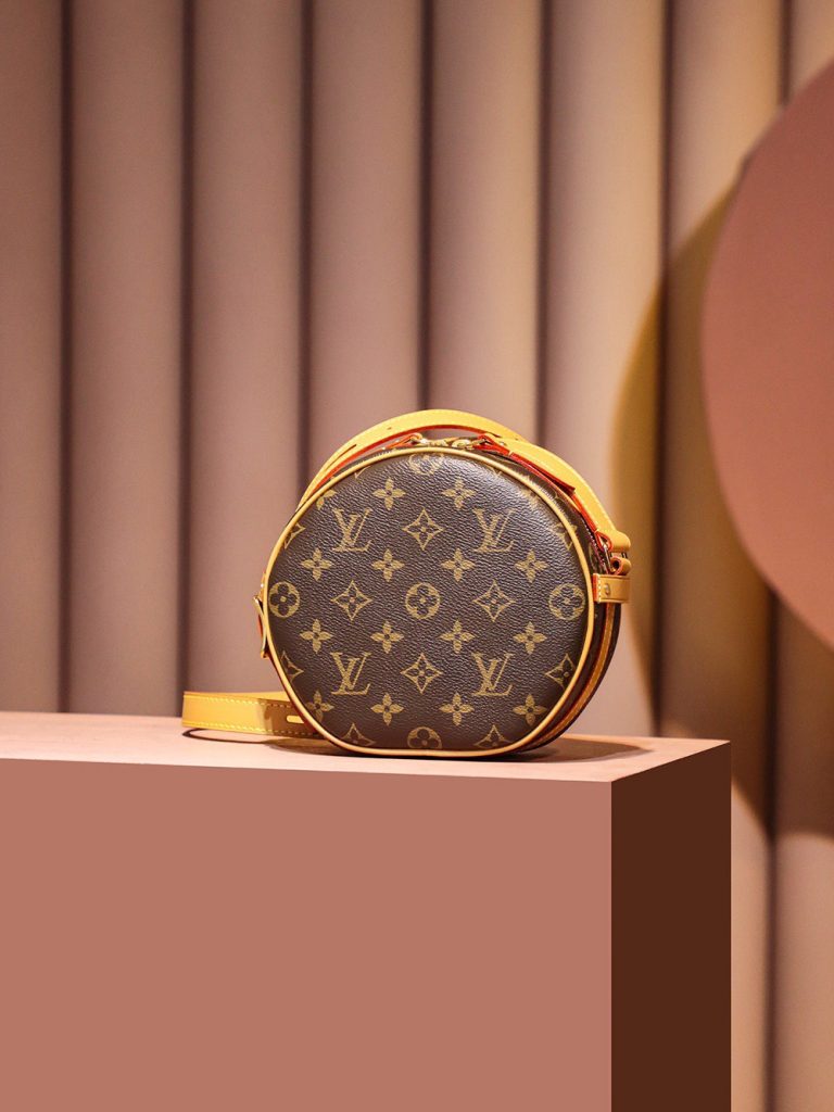 Louis Vuitton LV Petite Boite Chapeau Monogram Womens Replica Bags Size 17x18x7cm (2)