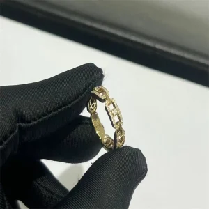 Messika Women Rings Custom 18K Gold Diamond (2)