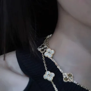 Van Cleef & Arpels Vintage Alhambra 20P Necklace Custom Diamond Gold (2)