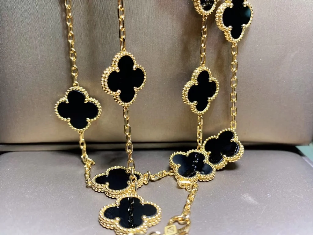 Van Cleef & Arpels Vintage Alhambra Necklace Custom Agate 18K Gold (2)