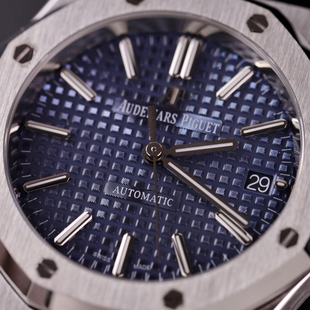 Audemars Piguet Replica Watches Royal Oak 15450ST Dark Blue Dial IP Factory 37mm (2)