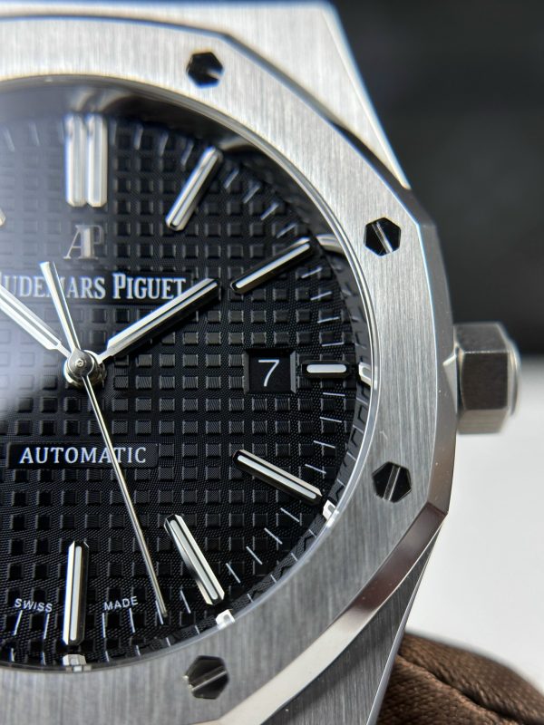 Audemars Piguet Royal Oak 15400ST Black Dial Best Replica APS Factory 41mm (5)