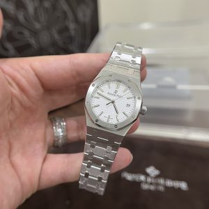 Audemars Piguet Royal Oak 77350ST Replica Watch White Dial (1)