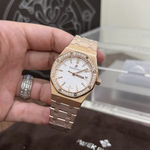 Audemars Piguet Royal Oak 77351OR Bezel Diamonds Replica Watch 34mm (1)