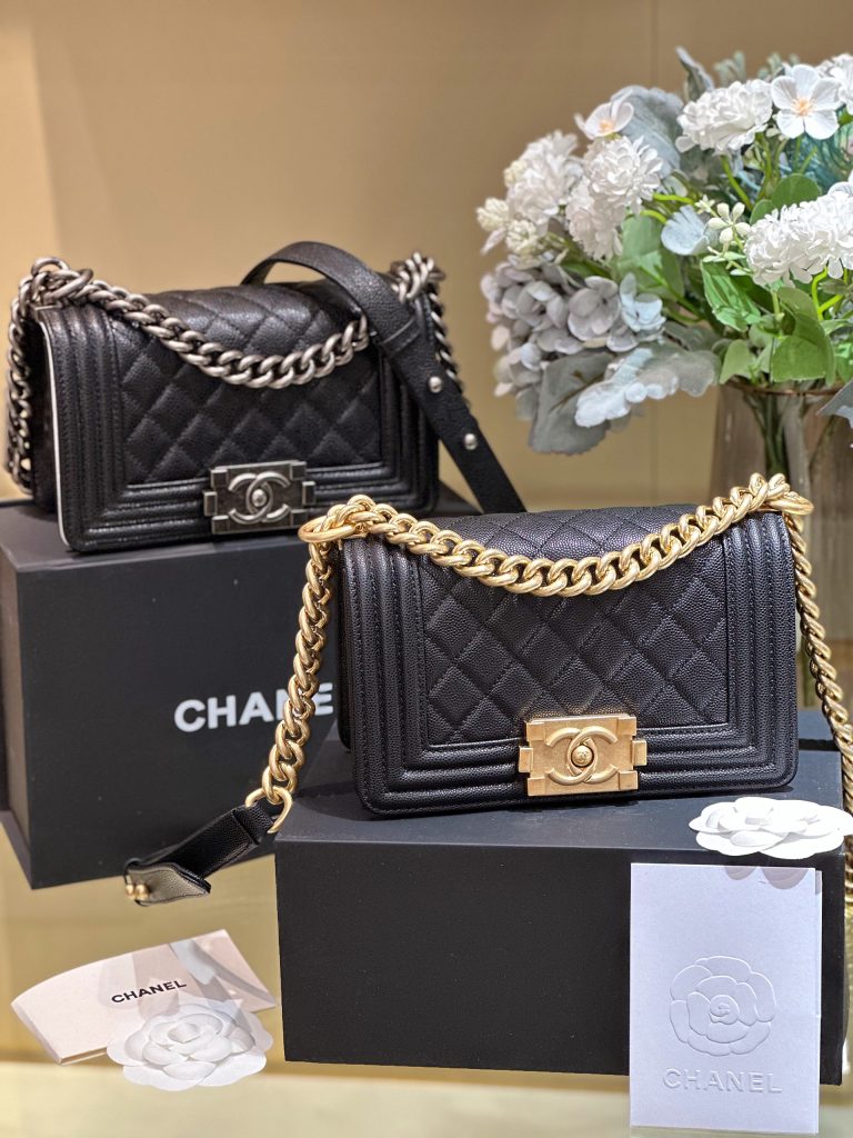 Chanel Boy Womens Lambskin Black Lock Gold Replica Handbags 20cm (2)