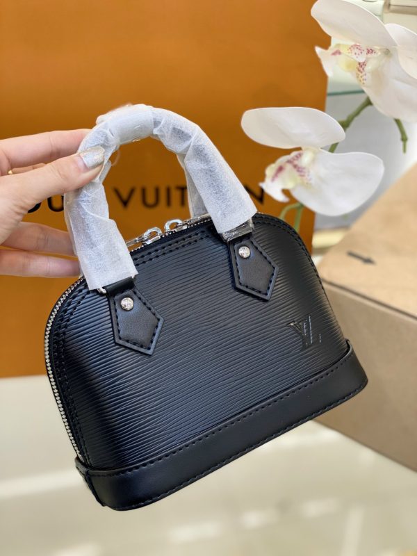 Louis Vuitton LV Alma Womens Black Replica Bags 18cm (2)