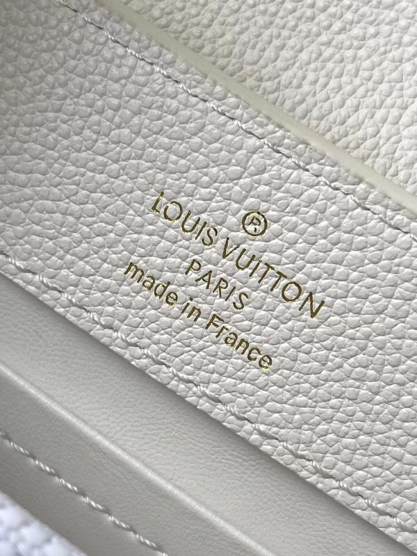 Louis Vuitton LV Capucines Womens White Replica Bags 21cm (2)