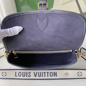 Louis Vuitton LV Diane Shoulder Bag Best Replica 23x16x8 (2)