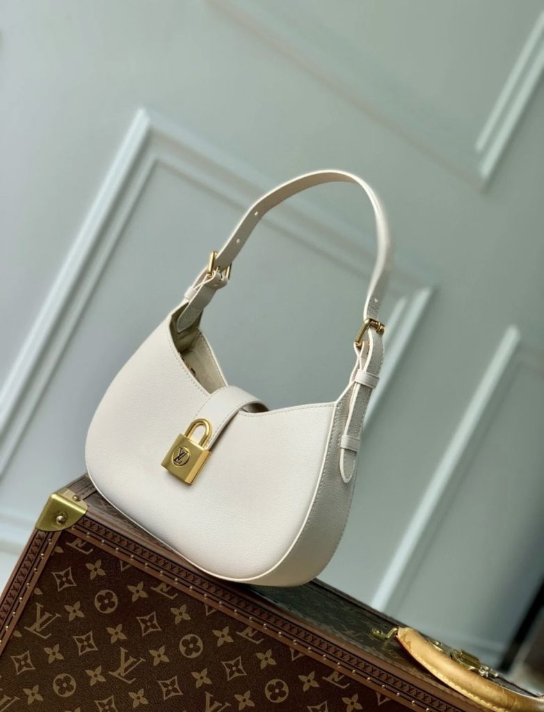 Louis Vuitton LV Lowkey Replica Handbags Women White 26x18x7cm (2)