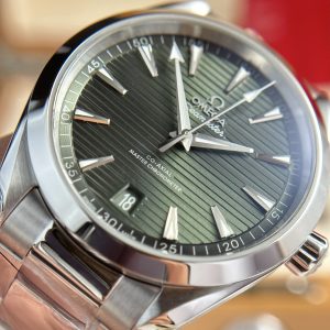 Omega Seamaster Aqua Terra Green Dial Best Replica VS Factory 41mm (1)