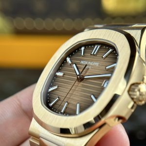 Patek Philippe Nautilus 5711 Chocolate Dial Best Replica 3K Factory 40mm (4)