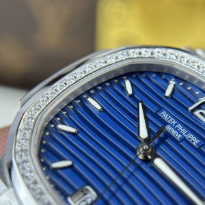 Patek Philippe Nautilus 7118 Blue Dial Diamonds Bezel 3K Factory (5)