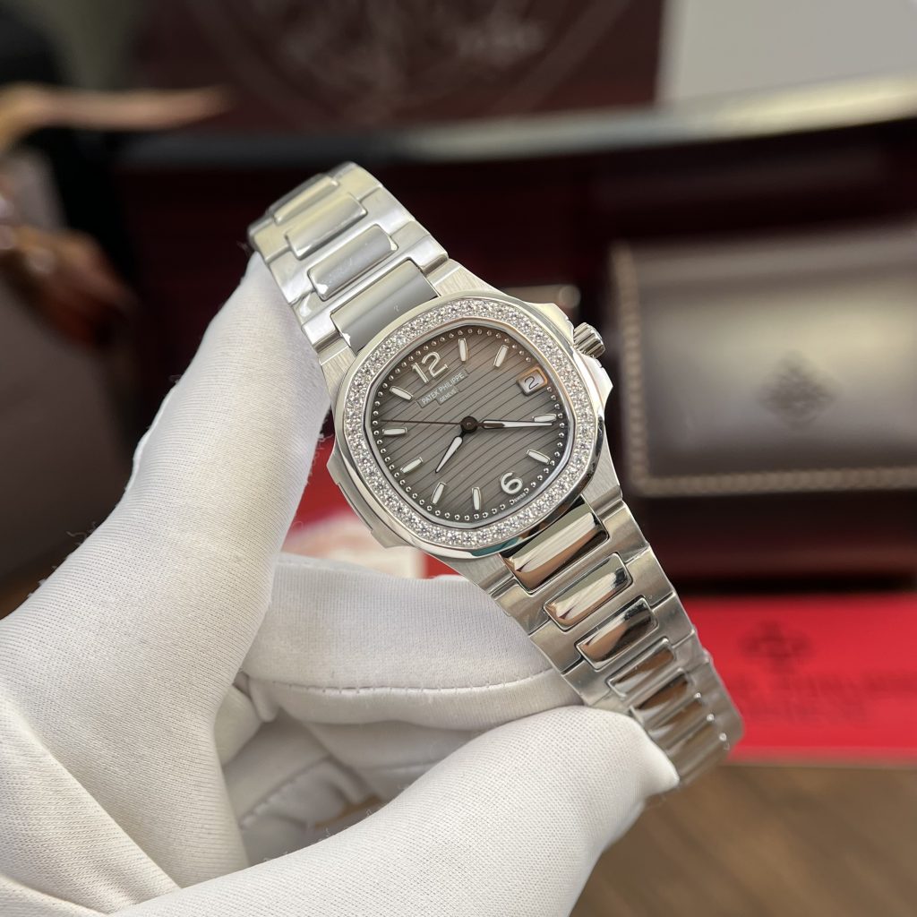 Patek Philippe Replica Watches Nautilus 7010 Gray Dial 32mm (1)