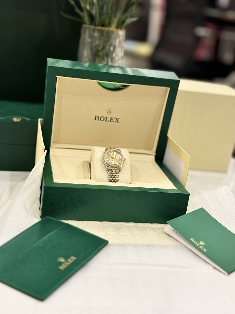 Rolex DateJust Bezel Diamond Moissanite Replica Watches Dial Champagne Gold 28mm (2)