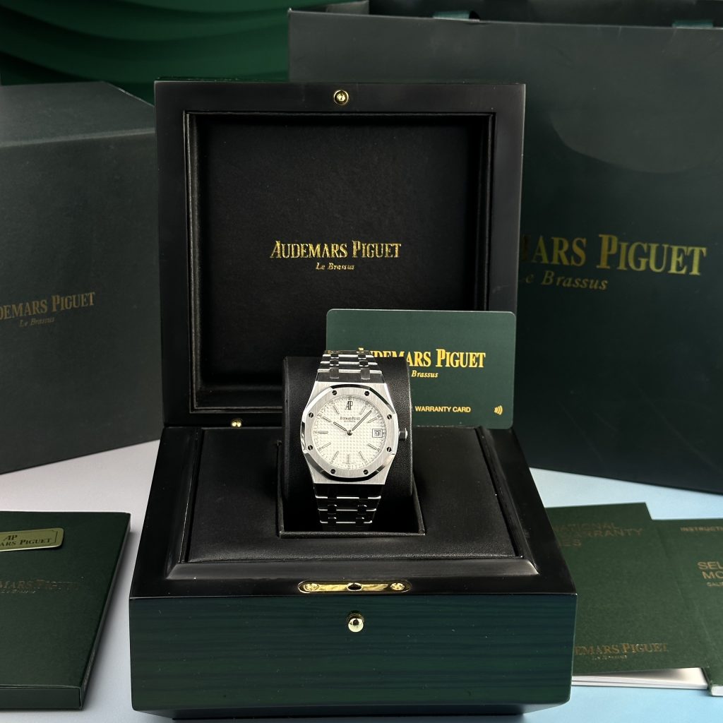 Audemars Piguet Royal Oak Selfwinding 15300ST (3)