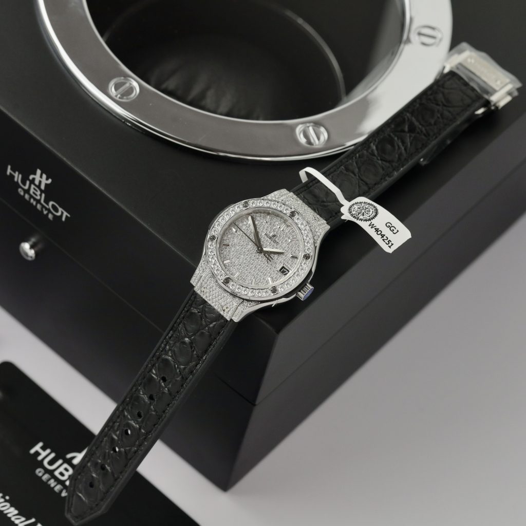 Hublot Classic Fusion Customs Full Moissanite Diamonds HB Factory 33mm (4)