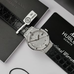 Hublot Classic Fusion Customs Full Moissanite Diamonds HB Factory 33mm (5)