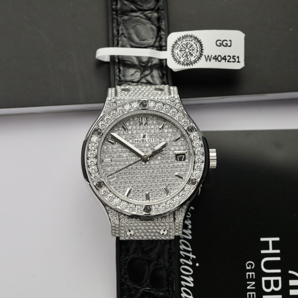 Hublot Classic Fusion Customs Full Moissanite Diamonds HB Factory 33mm (6)