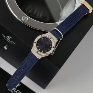 Hublot Classic Fusion King Gold Blue Customs Full Moissanite Diamonds HBF 33mm (9)