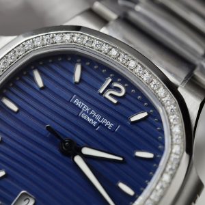 Patek Philippe Nautilus 7118 Customs Moissanite Diamonds Bezel Blue Dial 3KF (5)