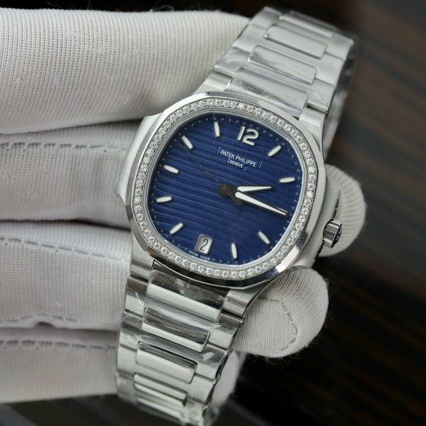 Patek Philippe Nautilus 7118 Customs Moissanite Diamonds Bezel Blue Dial 3KF (5)