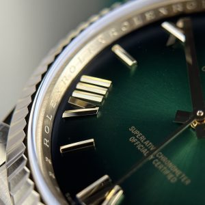 Rolex Day-Date 228238-0069 Ombre Green Dial Best Replica 184 Gram QF Factory 40mm (13)