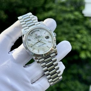 Rolex Day-Date Mother Of Pearl & Moissanite Customs GM Factory 40mm (6)