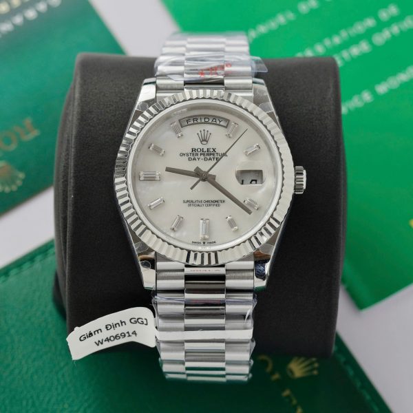 Rolex Day-Date Mother Of Pearl & Moissanite Customs GM Factory 40mm (11)