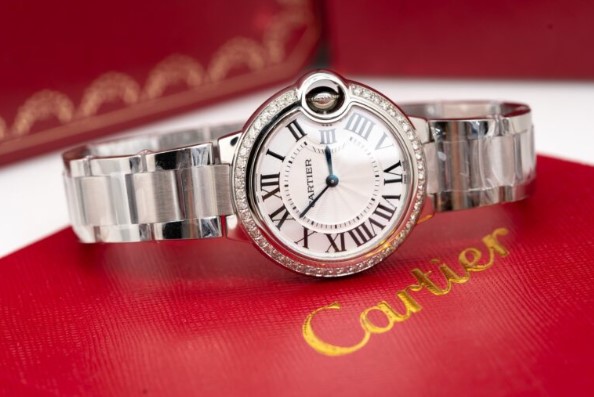 Top 5 Places to Buy Replica Cartier Watches in Vietnam