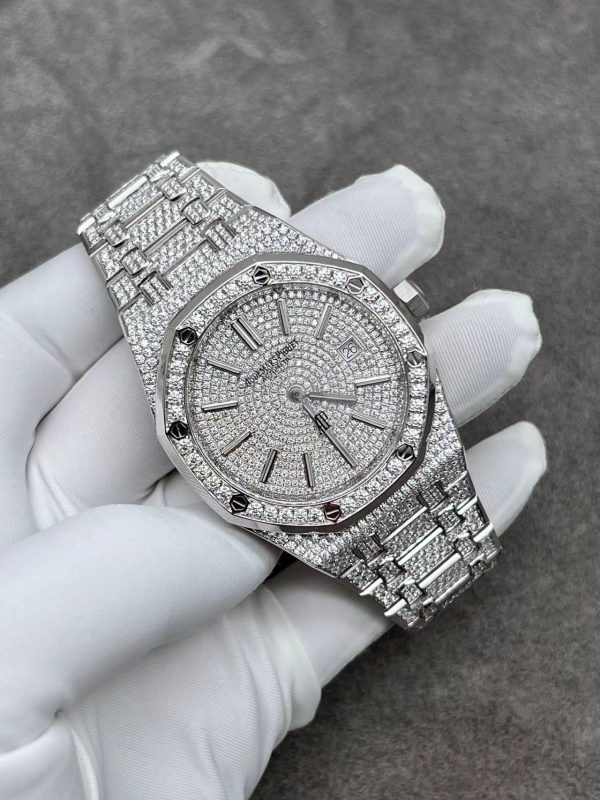 Audemars Piguet Iced Out Royal Oak White Gold Customs Full Diamonds 41mm (1)